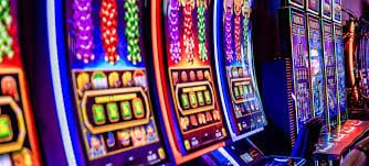 Người dùng Việt Nam xem và cá cược bóng đá trực tiếp trên ứng dụng ee88bet